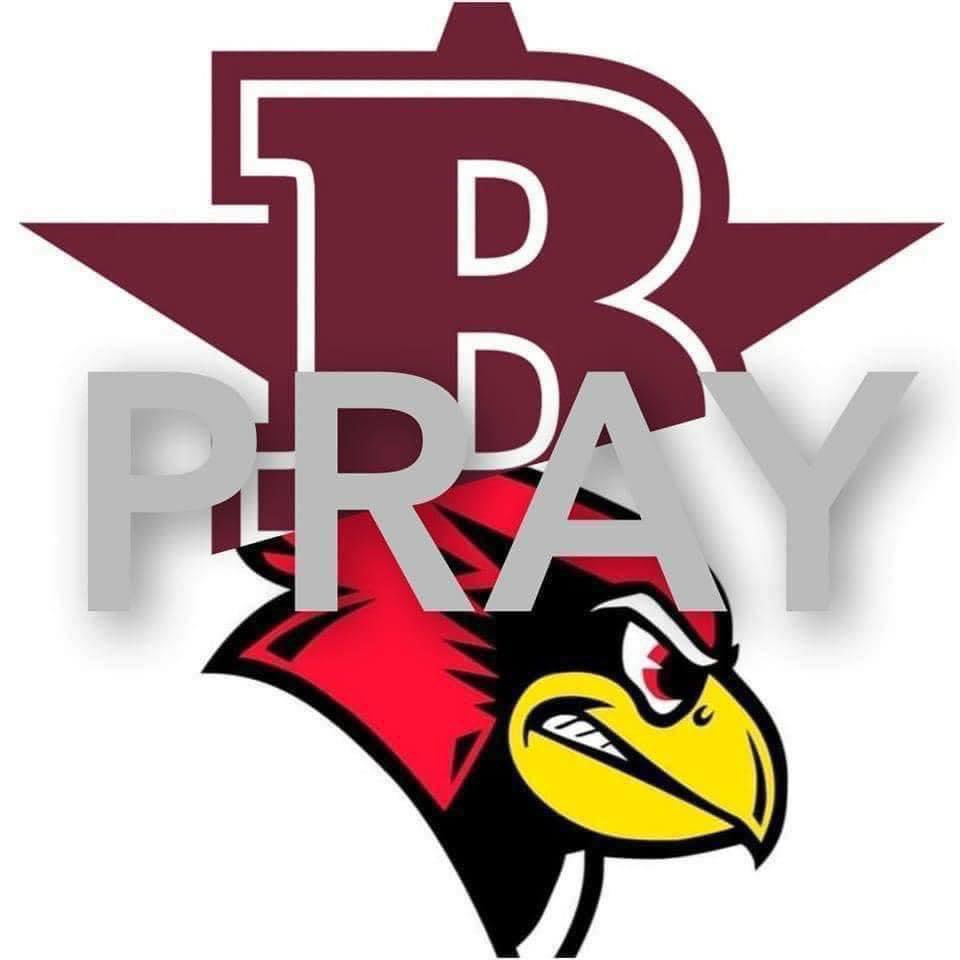 KellyDeeStewart's tweet photo. Sporting a BCHS shirt today in support .  BCHS and FCHS are in my thoughts and prayers!  May God provide the teachers and administration the strength they need to comfort their students. https://t.co/mcaCIpLm5S