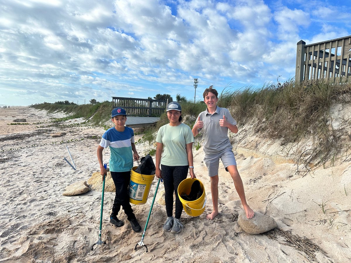 Over the weekend, our staff, board members, and family and friends had a great time volunteering with groups across the state to help clean up our waterways, beaches, and oceans for the 38th #InternationalCoastalCleanup!

#KeepFLWild #TrashFreeSeas