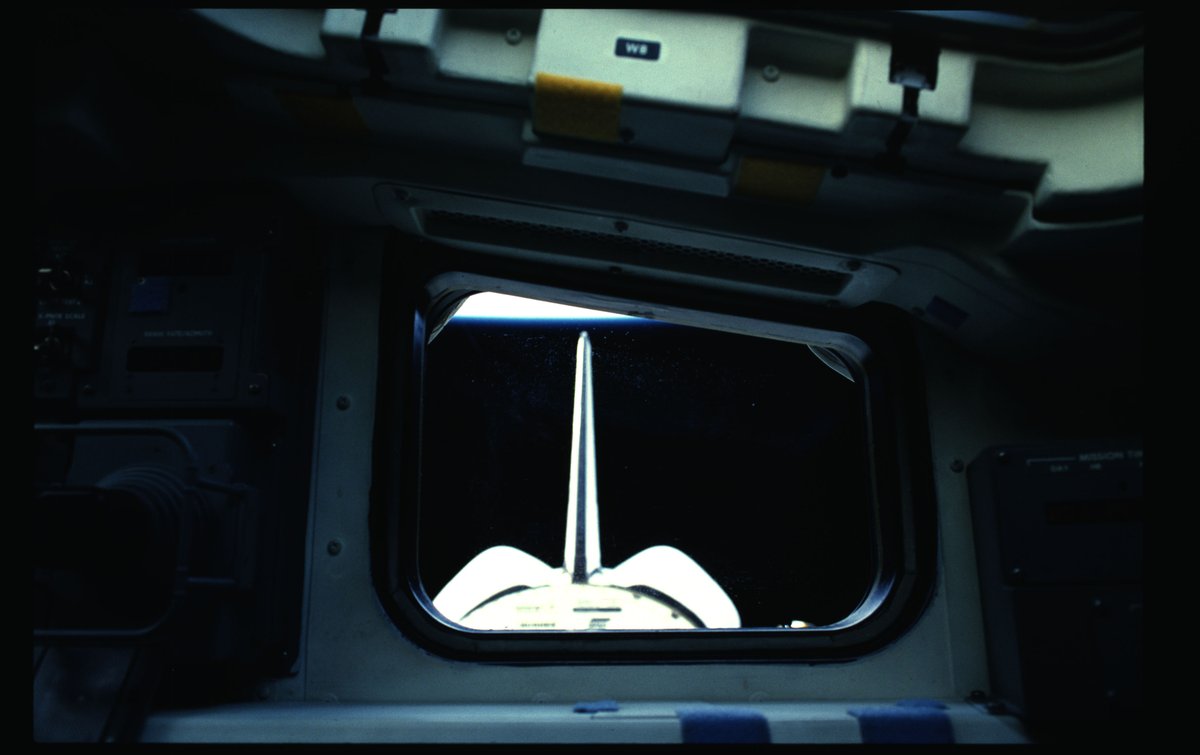 Starfield reminded me when I used to go onto the NASA archives and find all the photos that were never published on the main site because they weren't topical, just hardware bathed in stark orbital light