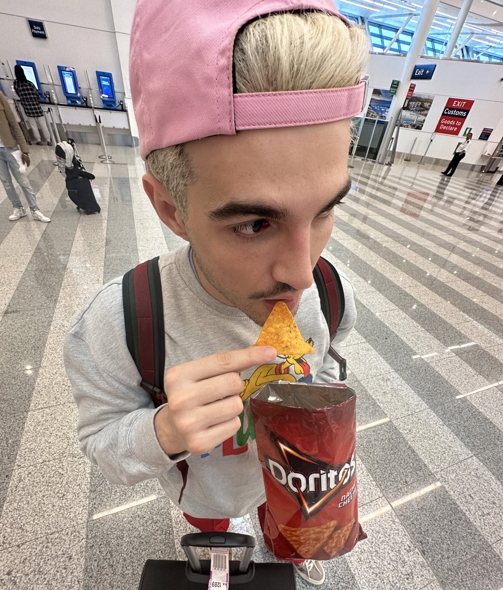 depois de tudo o que a gente viveu nesses últimos meses chegou a hora de descansar nesse lugar lindo que é o Triângulo das Bermudas junto com <a href="/doritosbrasil/">Doritos®</a>! já já eu volto e conto tudo pra vocês :) #publicidade #ForTheBold