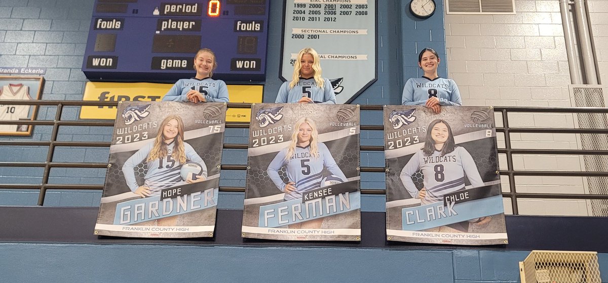 JillAMergenthal's tweet photo. Tonight is SENIOR NIGHT!!!  Come out and support these 3, Chloe Clark, Kensee Ferman and Hope Gardner!!!  We are hosting Union County and JV starts at 6p, recognizing Seniors and then starting the Varsity match!!! https://t.co/XoKwAQ37Bq