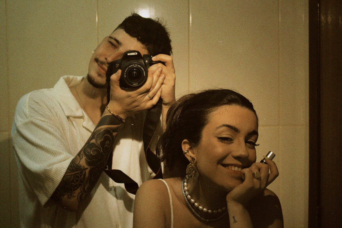 beatrizcrln's tweet photo. i'ma stickwitu forever 💌✨ https://t.co/cXdkIUh8fF