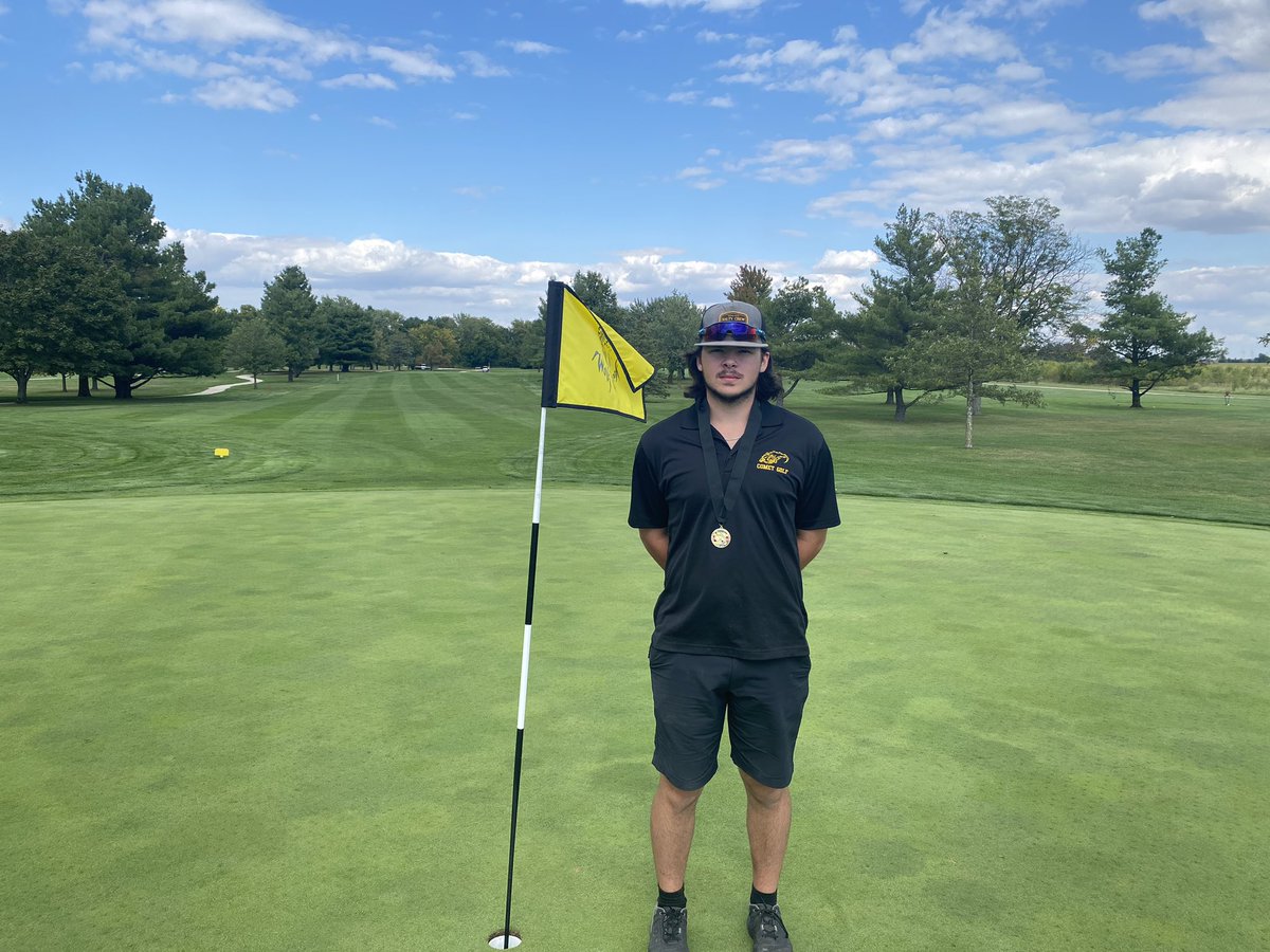 Today the comet golfers competed in the ICE conference tournament.  Kyle Highland made all conference by placing 9th! 

Congrats to Streator for being the 2023 conference champs.