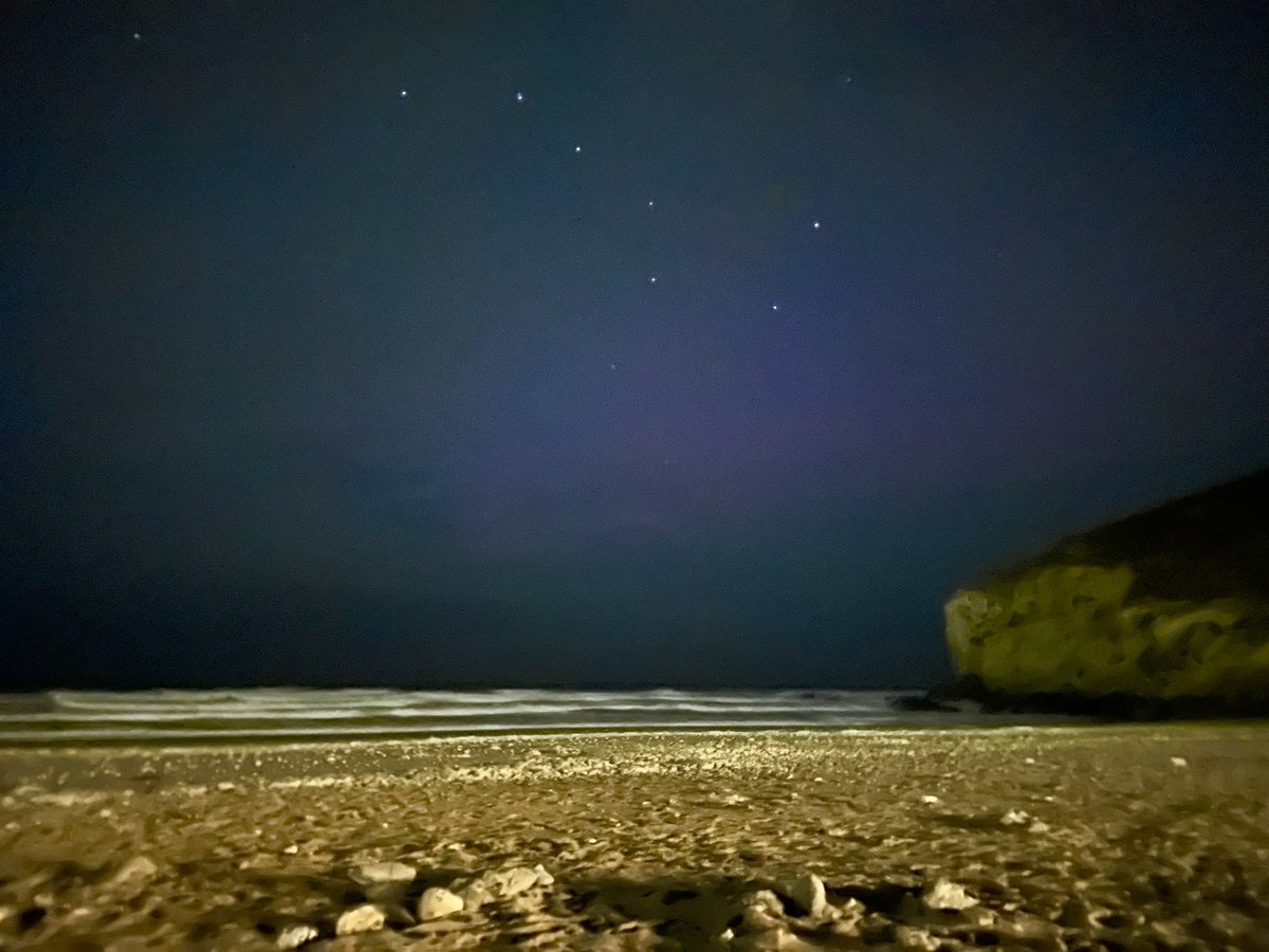 Northern lights in Cornwall again, faint but I can see them 😍
#Cornwall #Northernlights #Auroraborealis #Porthtowan