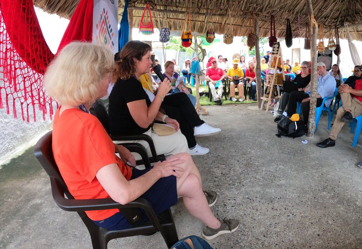 FedecaribeOES's tweet photo. Intercambio de experiencias entre organizaciones suecas y @FedecaribeOES junto con nuestras organizaciones de base. @WeEffectLA  #FedecaribeAvanza https://t.co/vk9GmuCjc8