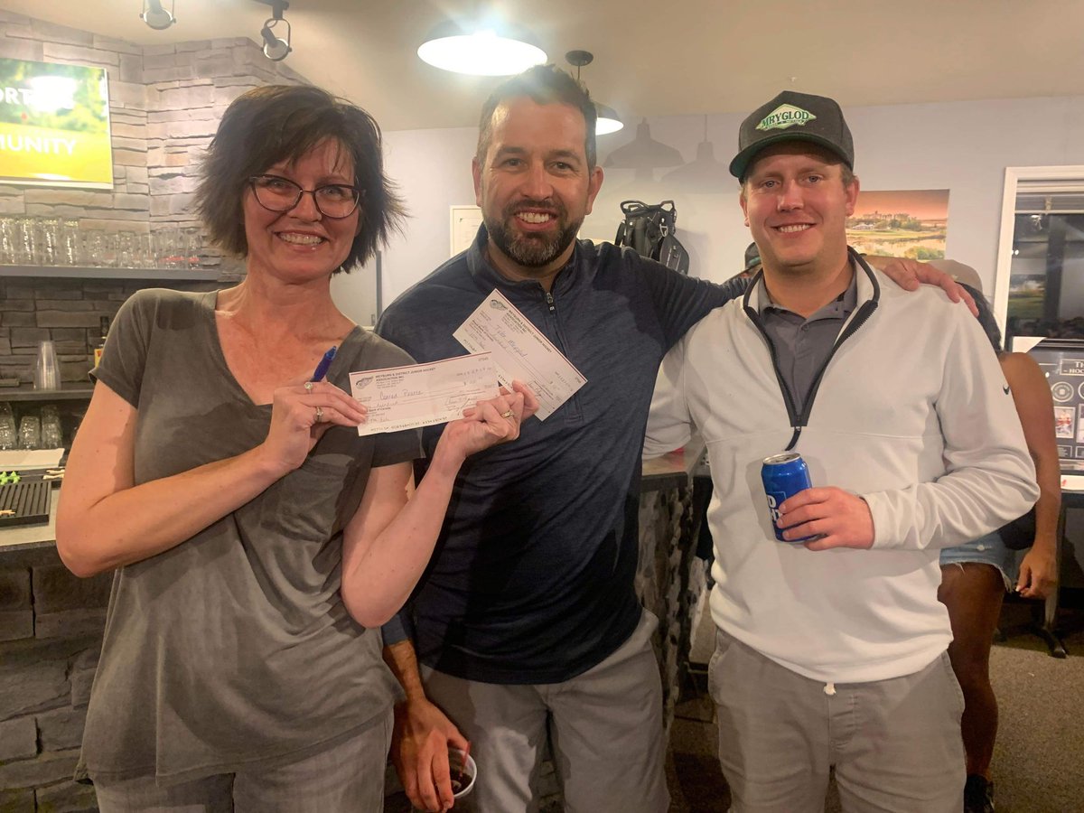 weyburnredwings's tweet photo. Thanks to everyone that came out to our annual Golf Tournament! A lot of these prize cheques were donated back towards the team!

Huge thank you to all of our sponsors and volunteers for helping us out!

#WeyburnRedWings #SJHL #GolfSask https://t.co/mHSvRQ3cbs