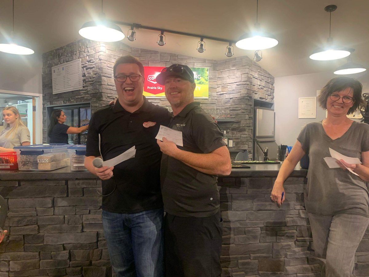 weyburnredwings's tweet photo. Thanks to everyone that came out to our annual Golf Tournament! A lot of these prize cheques were donated back towards the team!

Huge thank you to all of our sponsors and volunteers for helping us out!

#WeyburnRedWings #SJHL #GolfSask https://t.co/mHSvRQ3cbs