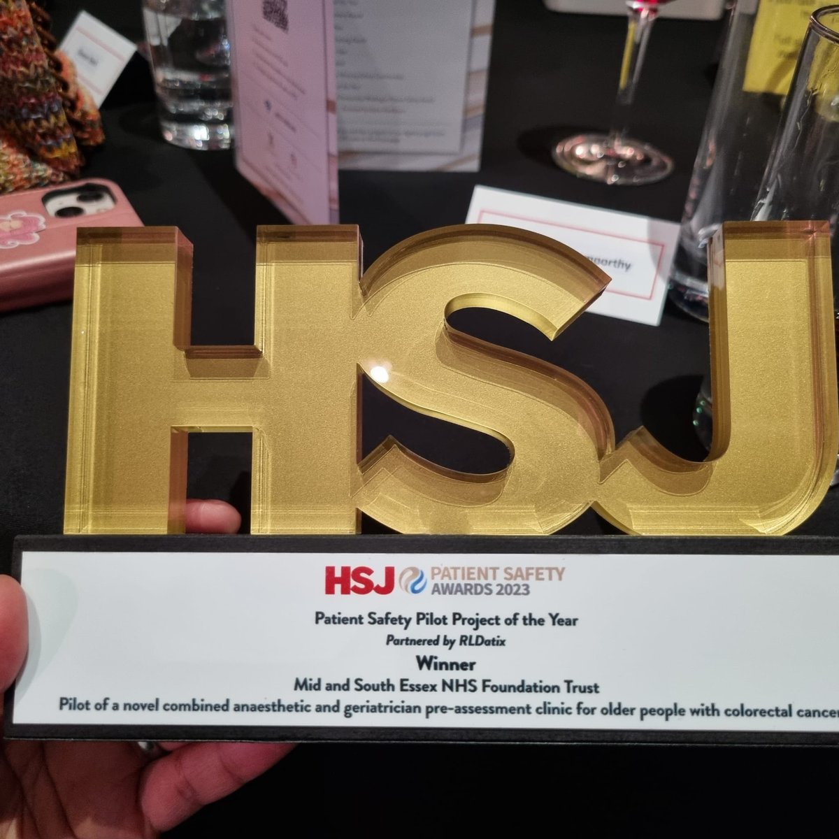 Congratulations to an amazing team! Transforming safe access to curative cancer surgery for Older Adults. Huge thanks to the amazing surgeons who couldn't make it. HSJ Award winners! @myuran_k5 @louisamaeb @MSEHospitals @GeriSoc #HSJpatientsafety #Preassessment #GeriatricGiants