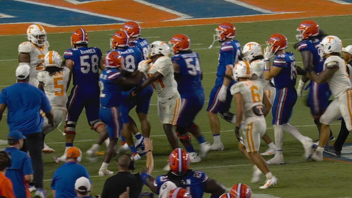 SEC suspends three #Gators, one Vols player for late-game scuffle DETAILS: on3.com/teams/florida-…