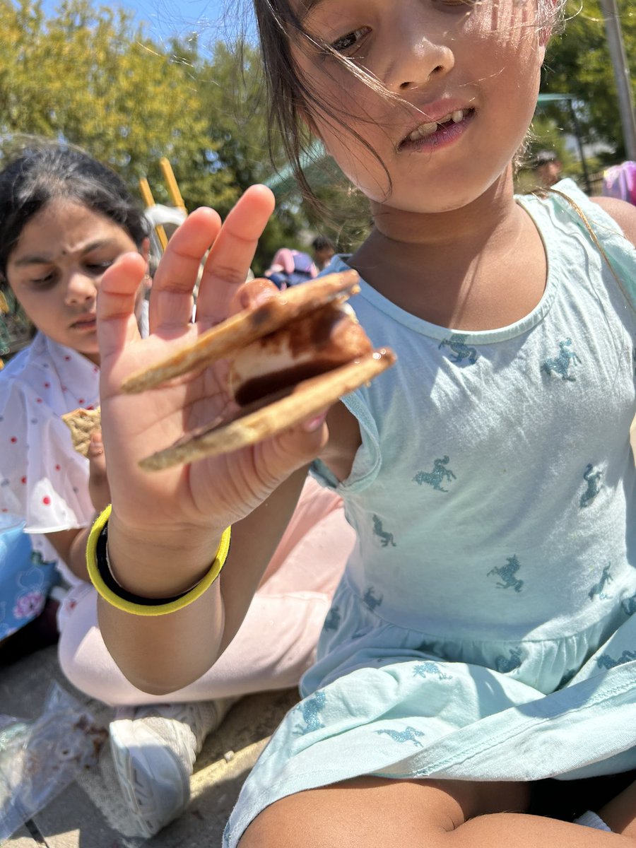 Shari Gulam tweet media