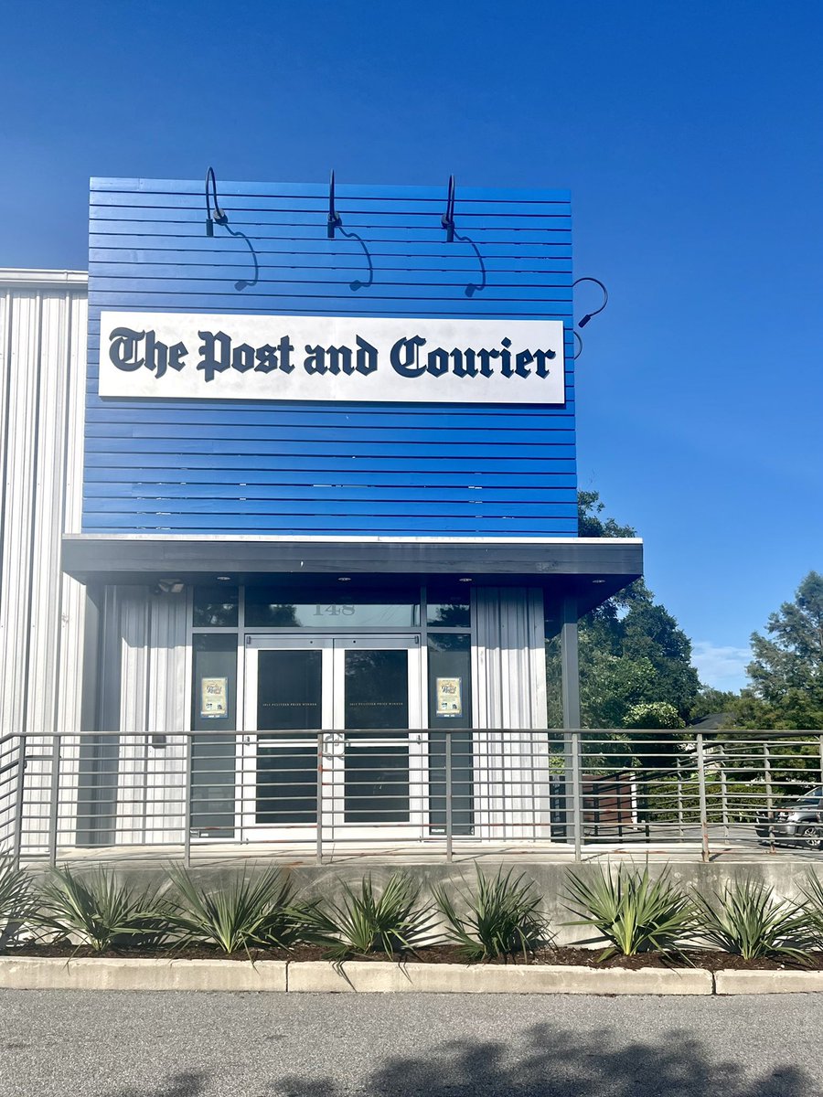 I’m back! Today was my first day as a breaking news and public safety reporter for @postandcourier. So happy to return to this paper. Let the craziness begin 🫶🏼