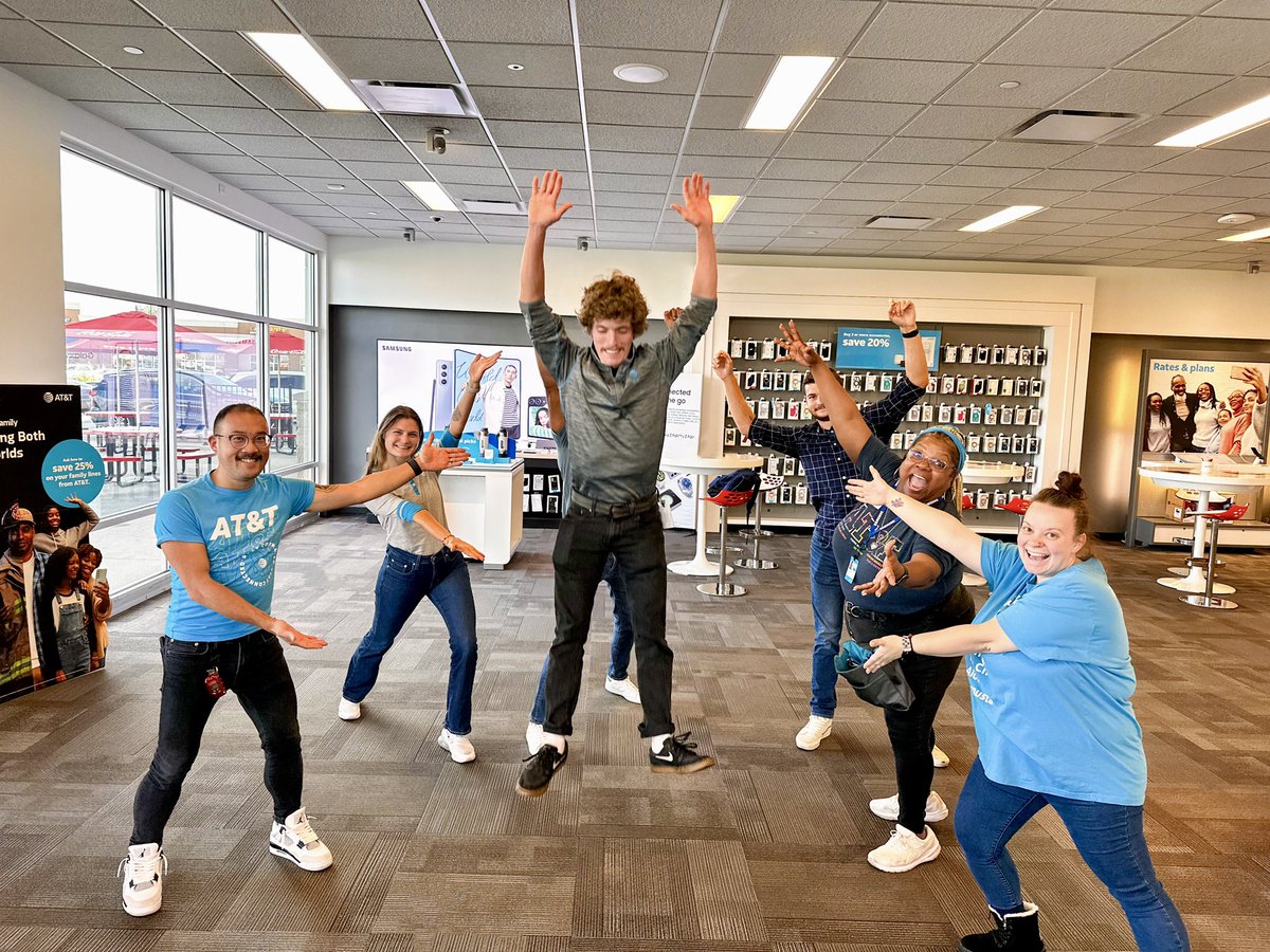 Timothy Ton-Estelle tweet media