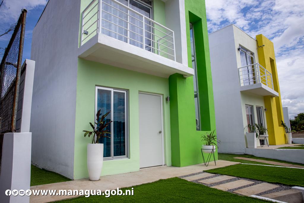 Canal4Ni's tweet photo. Nicaragua / Gobierno de Reconciliación y Unidad Nacional a través de los Compañer@s de la Alcaldía de Managua, estará presentando los nuevos modelos de apartamentos “Nuevas Victorias” que estaremos construyendo en diferentes zonas de Managua. #noticis #canal4 https://t.co/mJ8anoWVZM