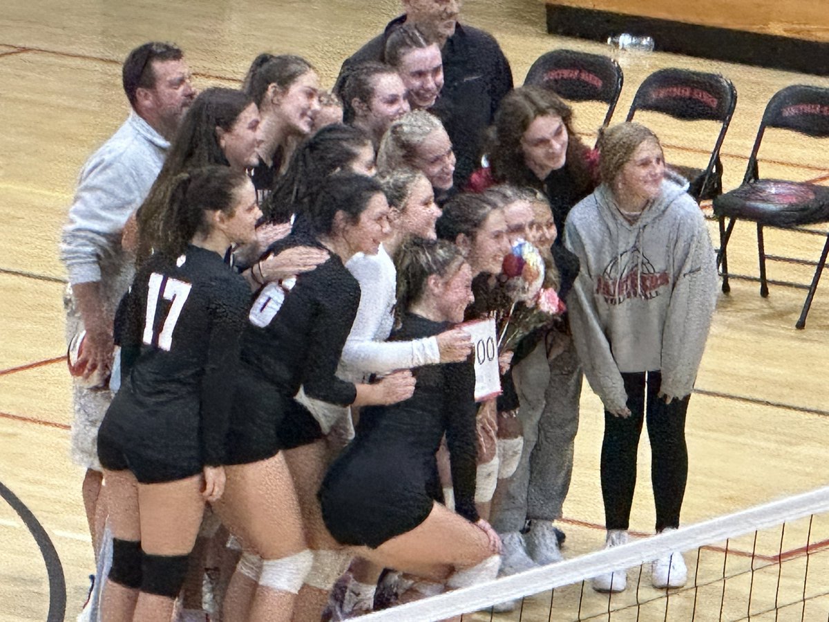 WHathletics's tweet photo. Congrats to Caroline Gray for becoming the first player in WH history with 1000 career assists https://t.co/YdCEAf3AqH