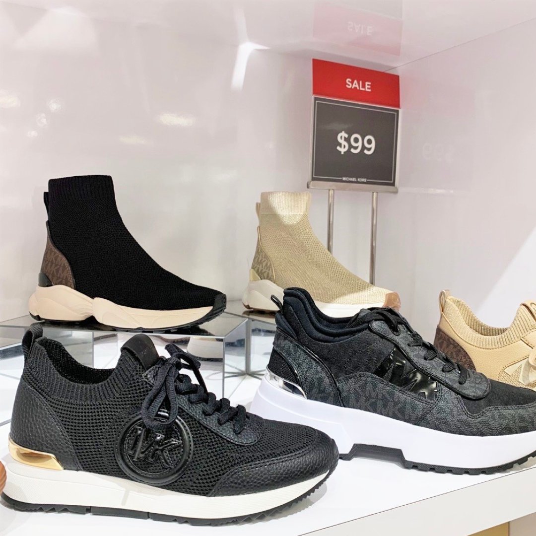 Tanger Outlets tweet media