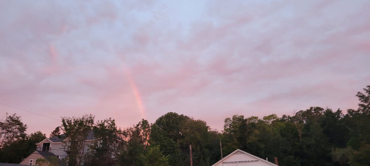 lumpy_speedbump's tweet photo. Hey @CurtOlsonwx! We saw a rainbow before the sun was up this morning. Is that rare? 
(Taken at 6:15am. Officially, sunrise was 6:16 today.) https://t.co/rmHCV3g9WS
