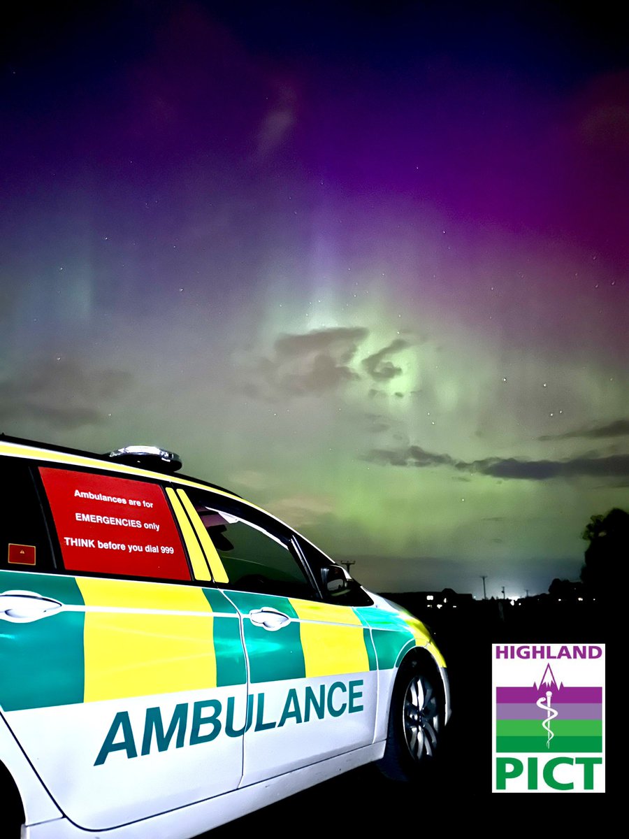 Between taskings we briefly muse on why we have to explain the @highlandpict logo colour scheme to folks not working in the Highlands of Scotland…#aurora #prehospitalcareunderlights