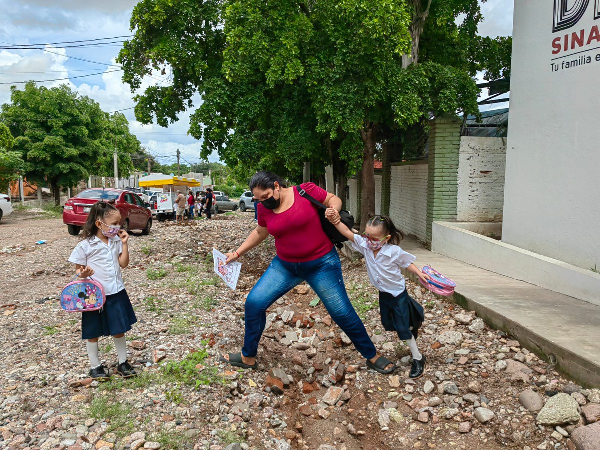 Debido a la falta de soluciones por parte del <a href="/AyuntamientoCLN/">Ayuntamiento de Culiacán</a> que encabeza <a href="/JuandDiosGamez/">Juan de Dios Gámez Mendívil</a> el Movimiento Antorchista de Culiacán solicitará audiencia este martes 19 de septiembre... 

Organízate y lucha en Antorcha
#Culiacán #Sinaloa 
m.facebook.com/story.php?stor…