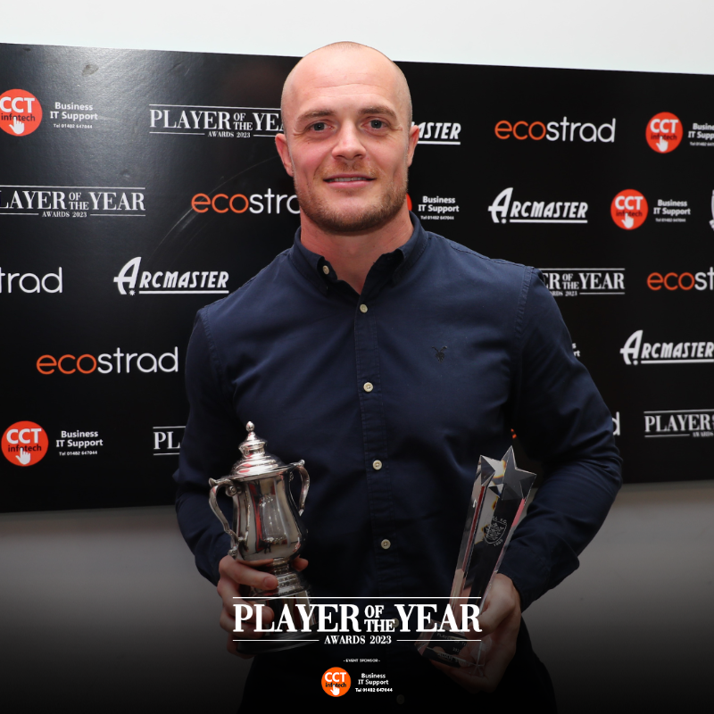 hullfcofficial's tweet photo. Adam Swift swept up at the 2023 Player of the Year Award at @connexinlive this evening, winning the Try, Players' Player, and coveted Player of the Year Award 👏

⚫️⚪�� #COYH | @CCTInfotech