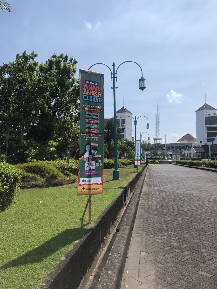 Ilmu Komunikasi UMY tweet media
