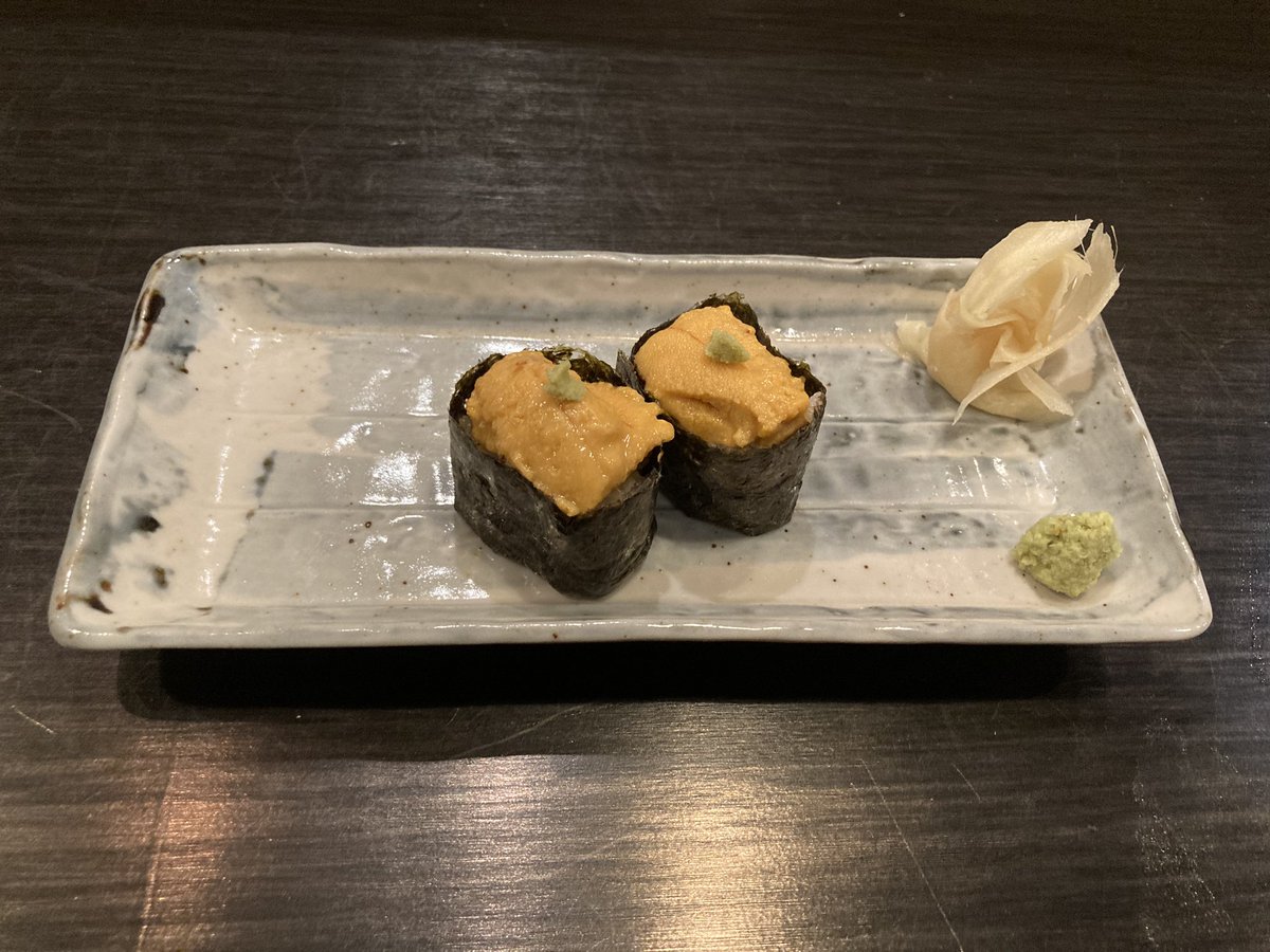 BishamonSushi's tweet photo. .
🍣Uni (sea ​​urchin) Sushi🍣
#bishamon #bishamonrestaurant #bishamonkaraoke #bishamonsportsbar #japan #japanese #japaneserestaurant #japanesebar #sake #beer #asahi #sapporo #bishamonsake #covina #california #downtowncovina #la #foodie #food #drink #party #karaoke https://t.co/lX2V8PdHjh