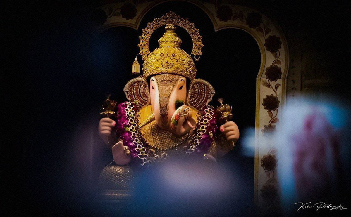 ॐ गं गणपतये नमो नमः श्री सिद्धि विनायक नमो नमः अष्टविनायक नमो नमः गणपति बप्पा मौर्य

         *गणेश चतुर्थी की हार्दिक शुभकामनाएं*
#GaneshChaturthi