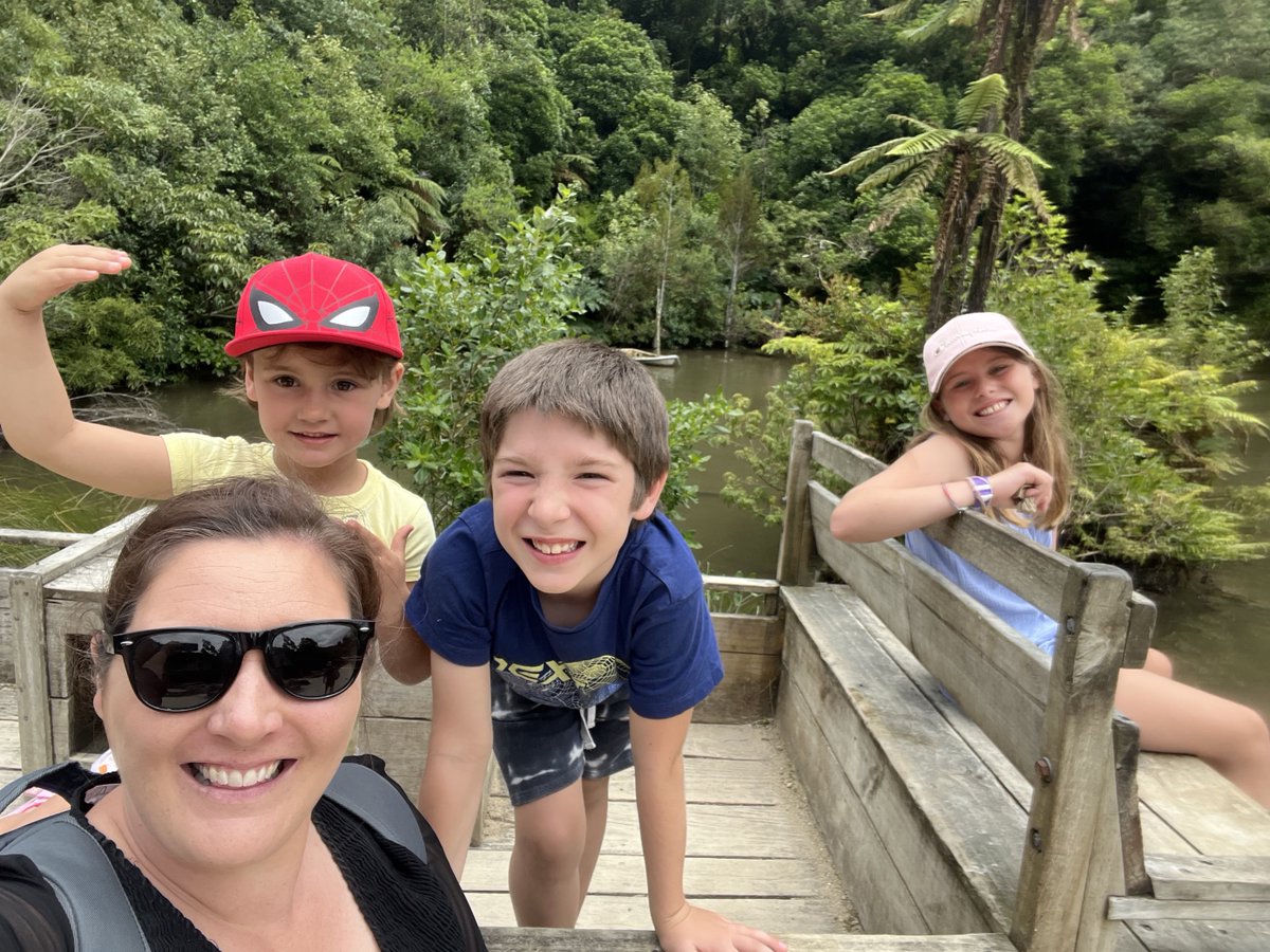 BupaAustralia's tweet photo. Village Manager, Jessie Beddis decided to expand her horizons and bring out her inner child by joining the #ecoDisruptive program and working with the @OPObservations. 

Read | https://t.co/GiMgXD3MZW

#BupaPeople #ecoDisruptive https://t.co/eUmNHu0Sxw
