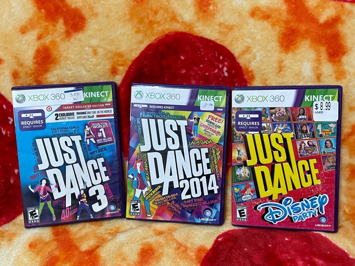 TsakuraWataame's tweet image. Tomorrow&apos;s #XboxCollection are
1 Just Dance 3
2 Just Dance 2014
3 Just Dance Disney Party
All are from a wonderful series that uses the #Kinect so you can dance to the music!