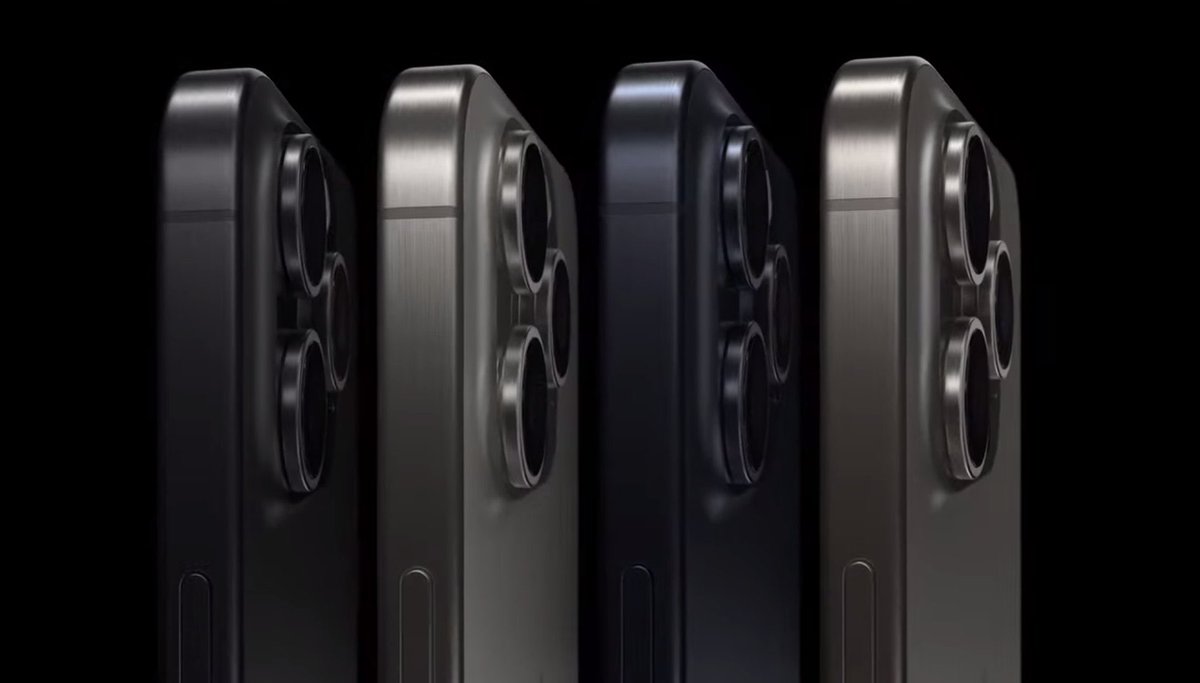algoritmo_n's tweet image. Esta semana en #AlgoritmoN hablamos de #AppleEvent y la integración del puerto USB-C en #iPhone15 de Apple, ademas la edición Pro integra marco de titanio, acá más detalles.

FB: fb.watch/n8PeBikuyK/?mi…
YT: youtu.be/PcRIEWXT8VQ?si…