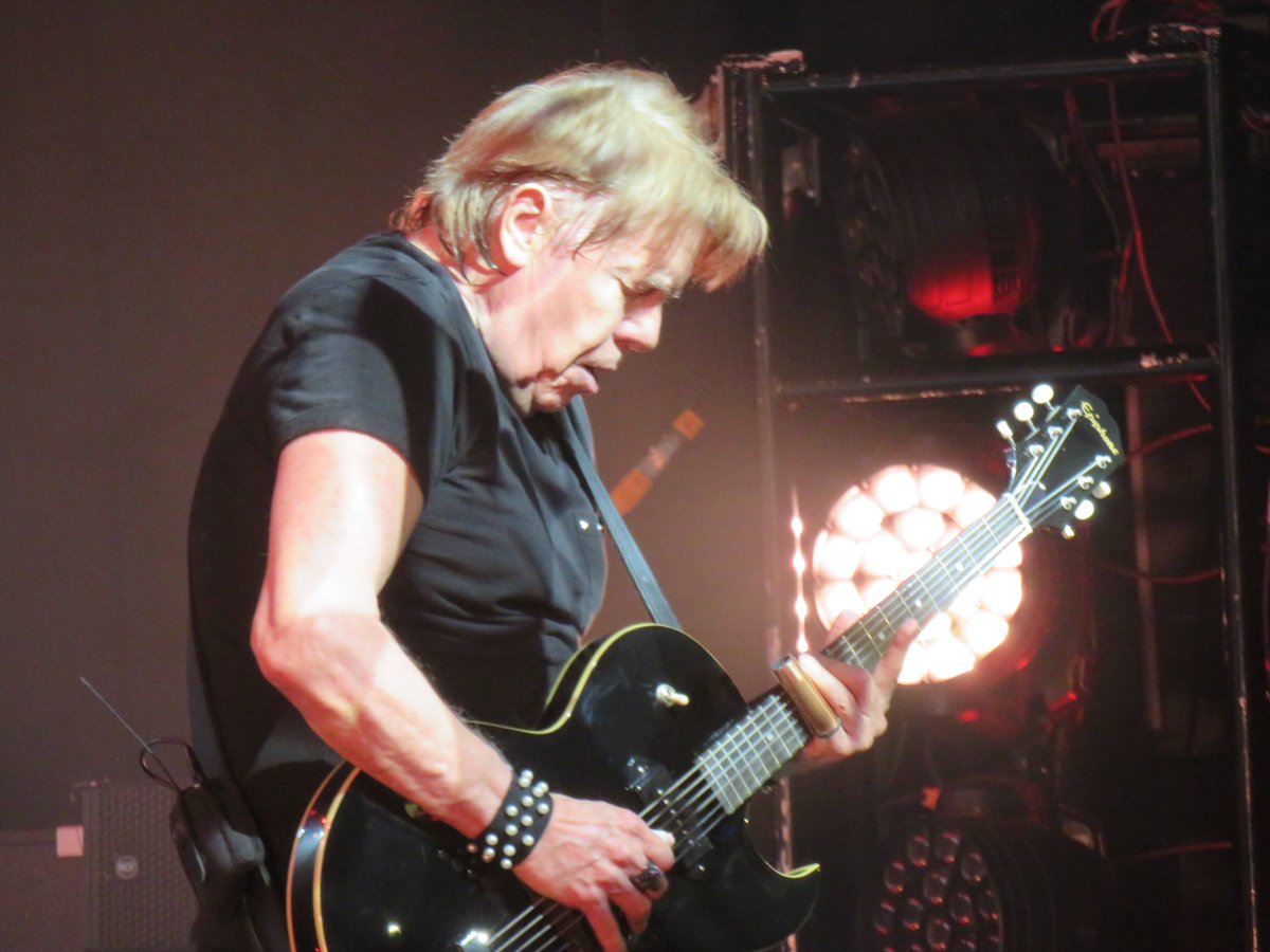 Joe Rock and The All Stars, Mark Newman, and George Thorogood... nuff said. Visit OWWRNY on FB for more!  
#OWWRNY #SUNYOldWestbury <a href="/JoeRockNY/">JoeRockNY</a>  @MarkNewmanmusic <a href="/Georgethorogo12/">Georgethorogood</a>