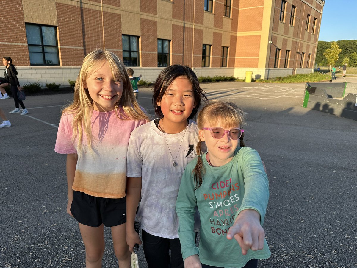 Abraham Depp Elementary (@adedcsd) on Twitter photo Great turnout at the 5th grade social! Great turnout at the 5th grade social!