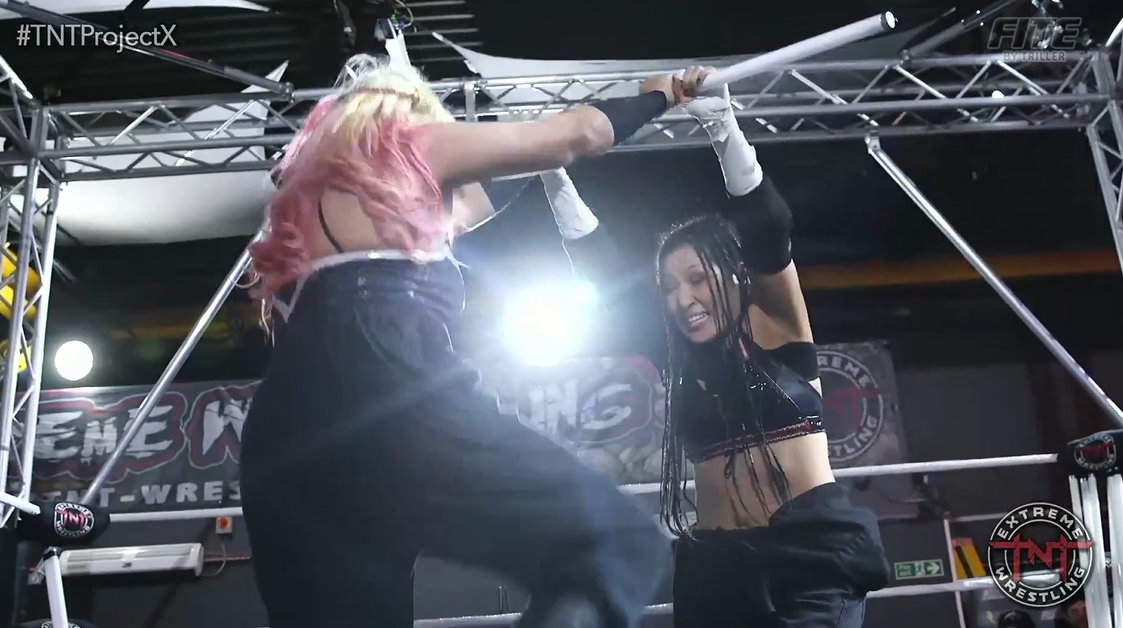 rafael_indi's tweet photo. ¿El mejor deathmatch femenil del año? @wryyyyna66 @emersyn_jayne
#TNTProjectX https://t.co/9Y6FnsyGib