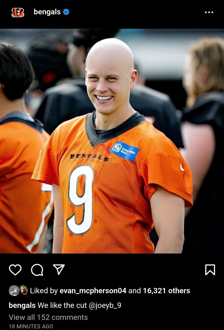 jotate's tweet photo. I hope the @Bengals win next week. If @JoeyB keeps cutting his hair, this is gonna get awkward. #browns https://t.co/ACtLSGd10b
