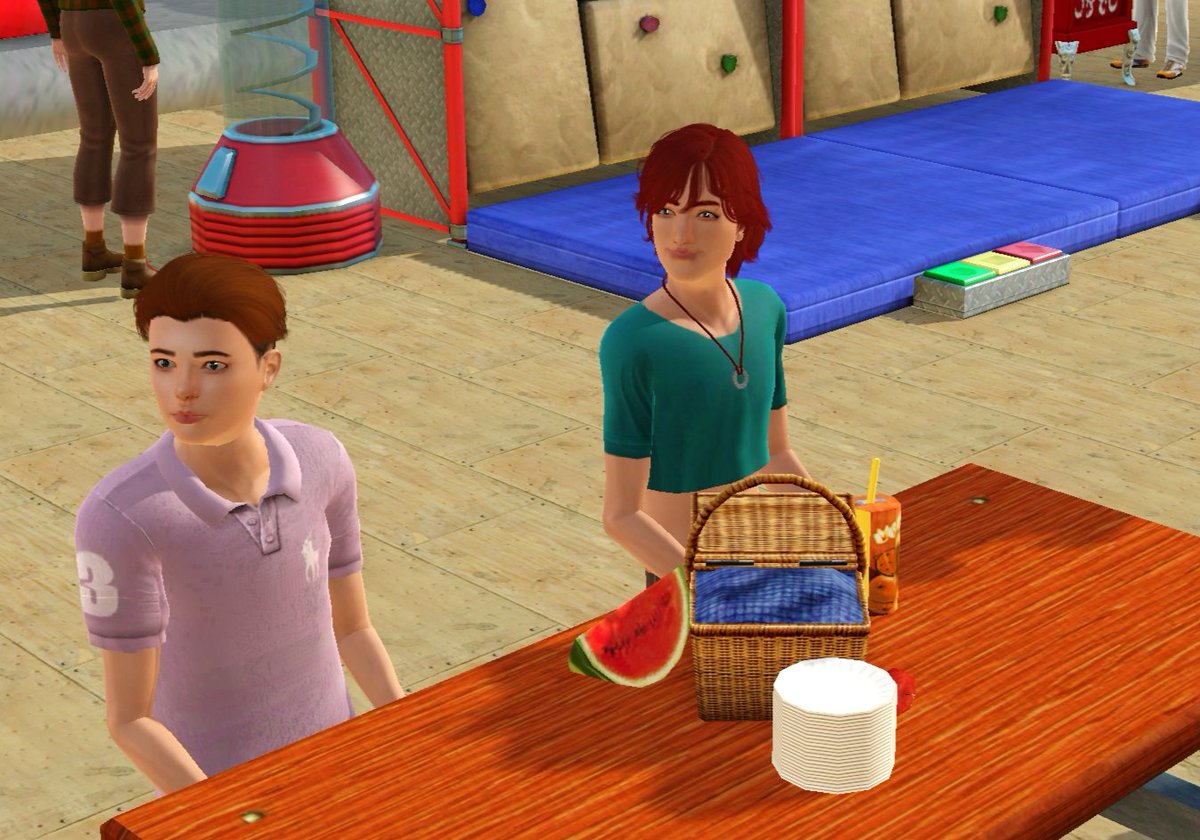 TalanRvrsea's tweet photo. Brook and his brother, River, enjoy a day on the boardwalk. #thesims3 #vashonbros https://t.co/jOuG3Q8UKm