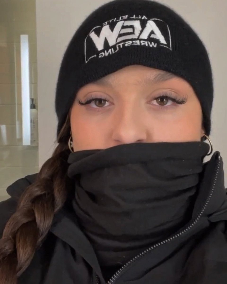 #AEWDynamite  this Wednesday. !!!
On <a href="/TBSNetwork/">TBS Network</a> go watch !!!  #8pm  Maybe I’ll throw a PBJ at ya if you ask nicely !!!  🤫🤫🤫