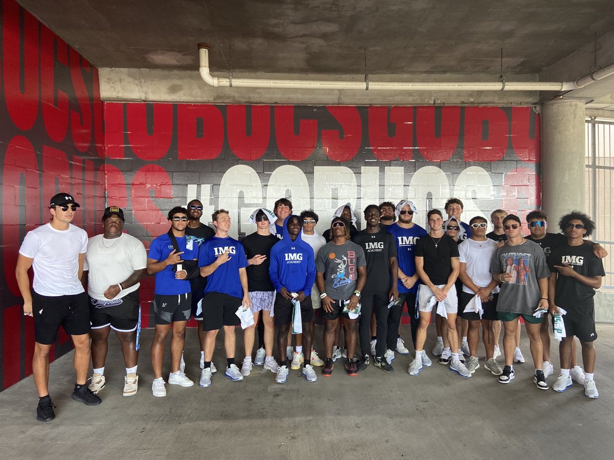 Saturday the guys enjoyed some bonding time at Raymond James to see USF battle The Crimson Tide.
Thanks USF!