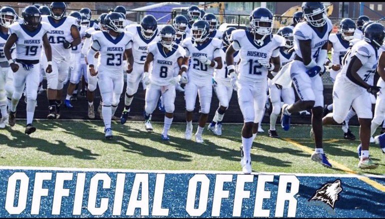 After a great conversation with @coachParker1983 I am blessed to receive an offer from <a href="/HowardHuskies1/">HH Prep Post Grad Football Team</a> !
<a href="/seancooper_C4/">Sean Cooper</a> <a href="/CoachJDozier/">Justin Dozier</a> <a href="/FootballLeonard/">Leonard Tiger Football Recruiting</a>