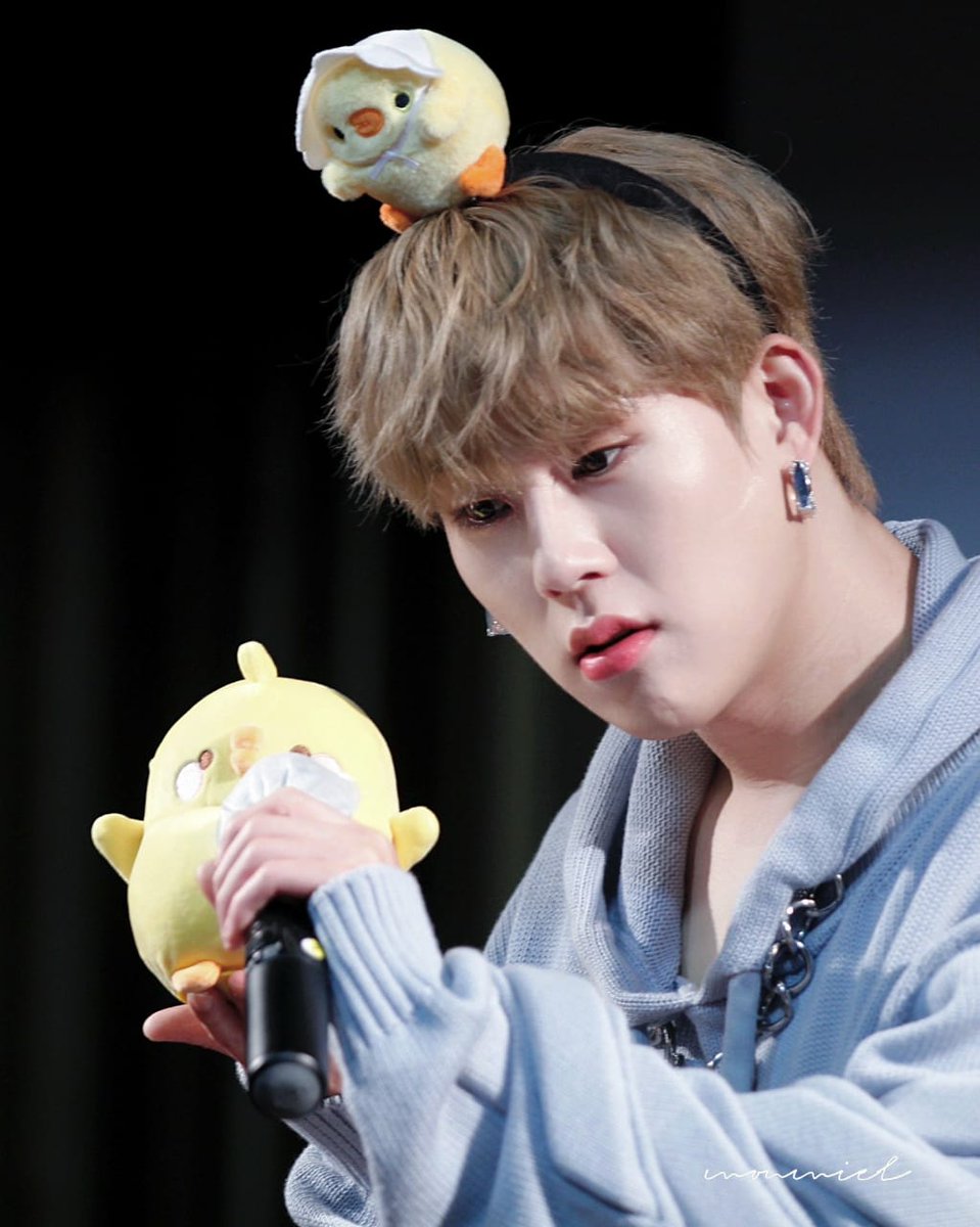 lamisteriosaora's tweet photo. To my cutie mandu tiger, my all-rounder dude.. Your smile warms my heart and your presence makes MX whole #JoobebeCheckIn https://t.co/yAyqPGkFvu