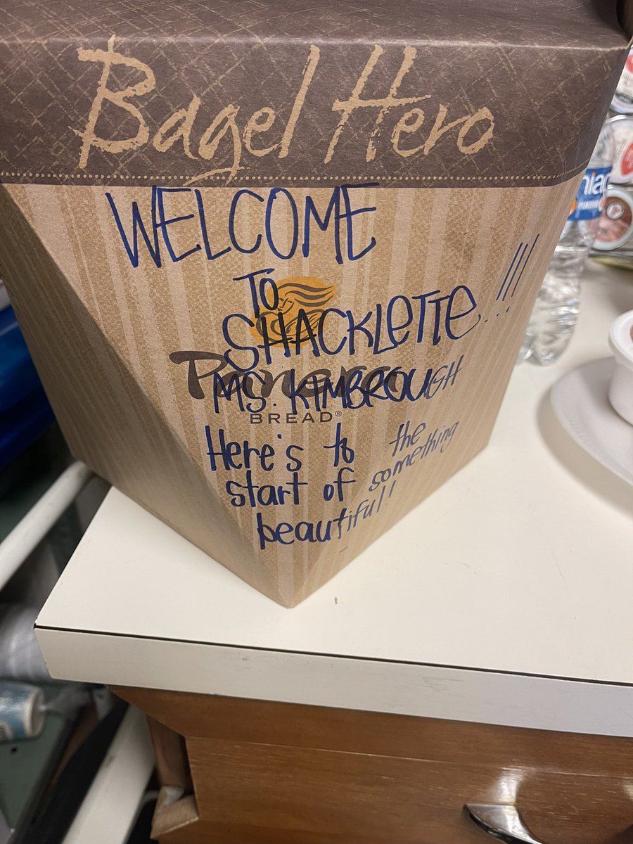 My first day <a href="/ShackletteShark/">Shacklette Elementary</a> was AMAZING! So blessed to be part of this team! The welcome cards definitely made me feel right at home! 😊