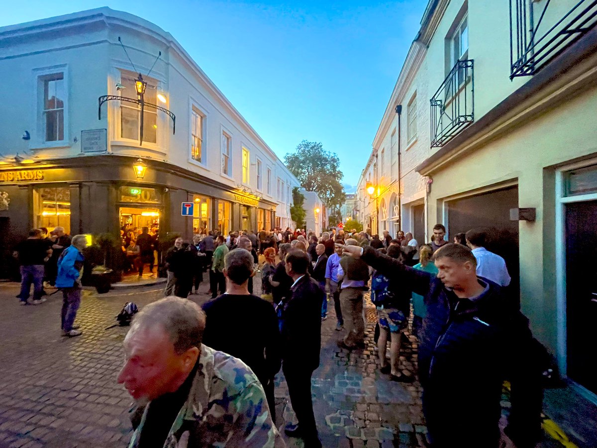 Will Sergeant tweet media