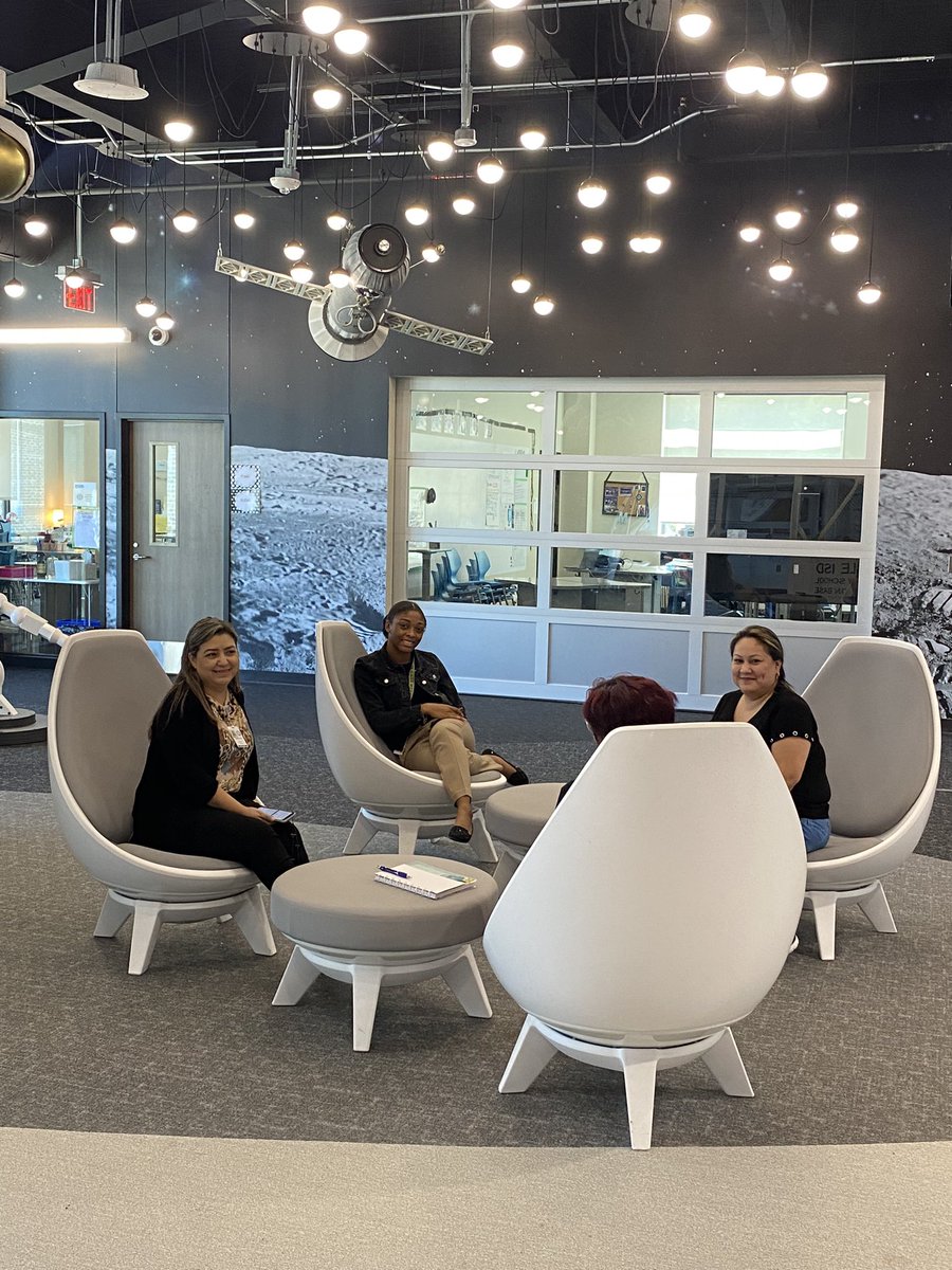 HumbleISD_NBE's tweet photo. NBE staff utilize our new spaces to support student learning! NBE teachers know that experiencing it helps understand!! ππ€π #NBEexplorers
#NothingButExcellence https://t.co/e9oiIyc36B