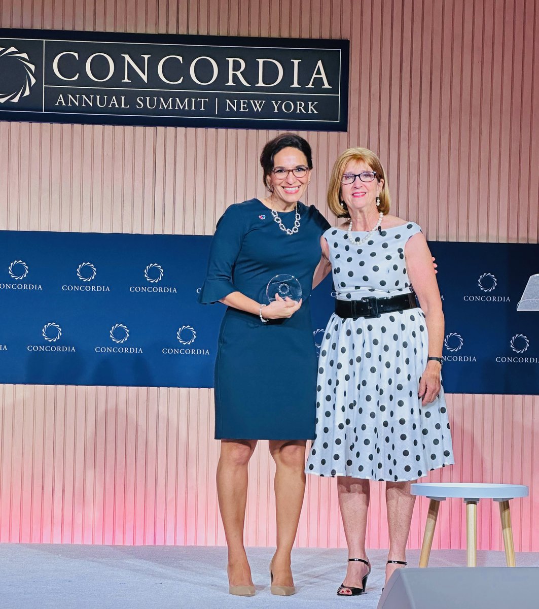 welcomeus's tweet image. Congrats to our CEO @NazaninSAsh (left) who received the 2023 Concordia Leadership Award today in NYC! The award recognizes global leaders who “inspire others through their ability to turn vision into impact,” and was presented by Ambassador Paula J. Dobriansky.
#Concordia2023