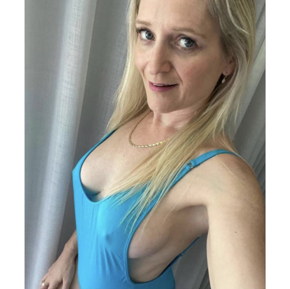 Beni kimler sikmek ister yazsın bakalım 🥵💸