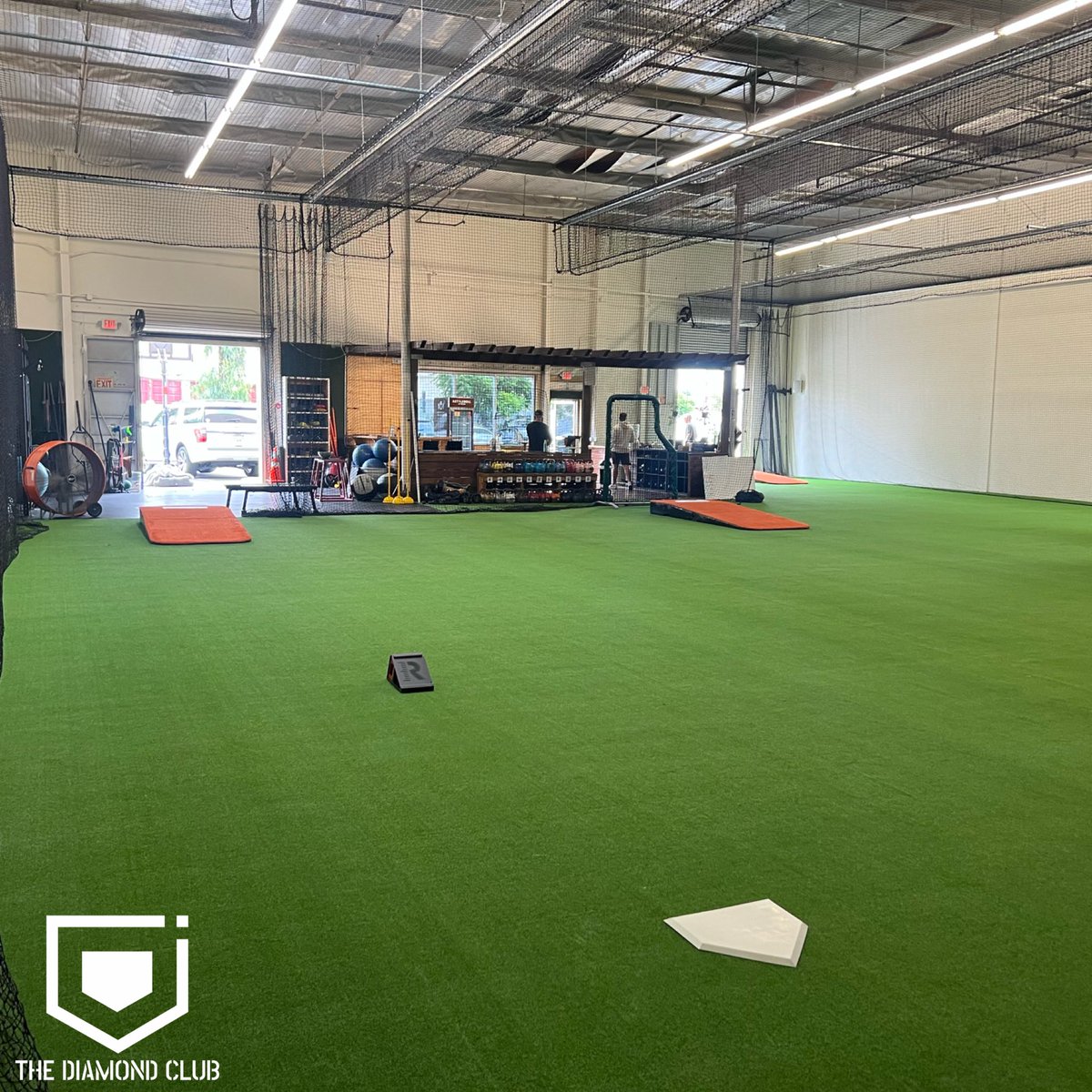 The Diamond Club tweet media