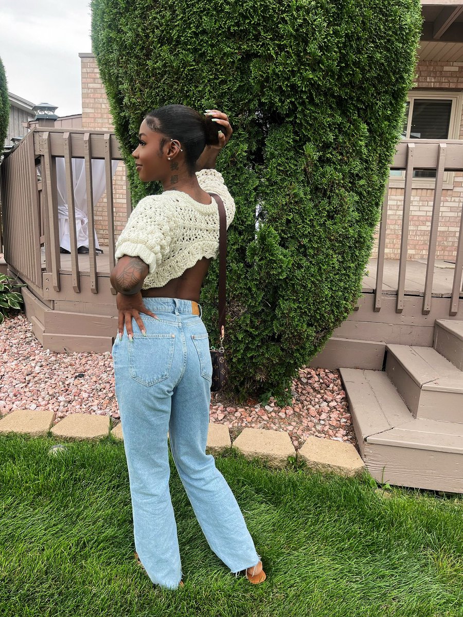 Down to earth, but still above you☁️