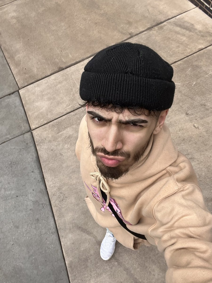 𝔩𝔲𝔦𝔰➿ tweet media