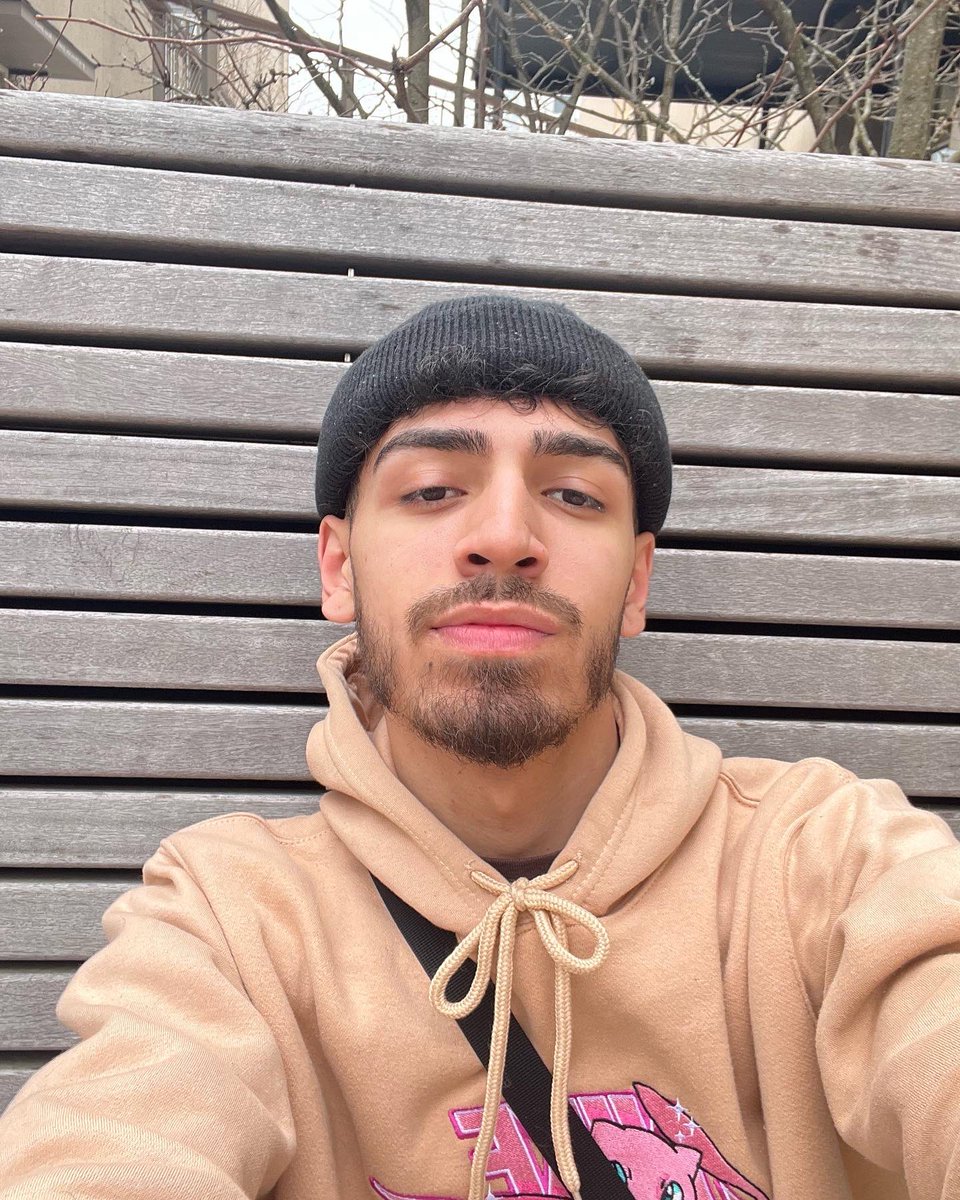 𝔩𝔲𝔦𝔰➿ tweet media