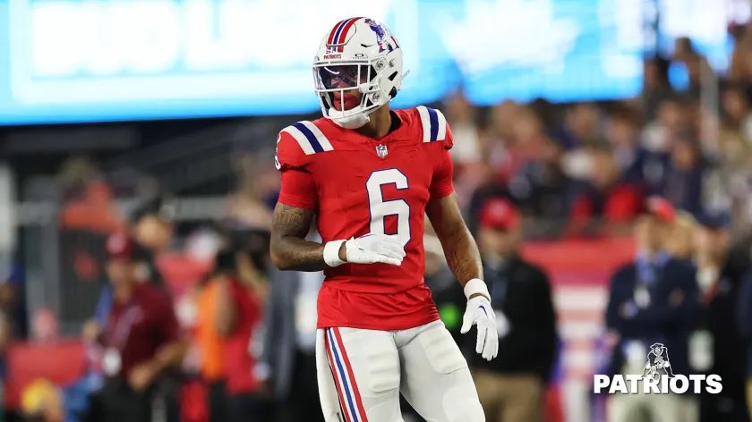 SUPERSTAR: #Patriots rookie first round CB Christian Gonzalez is the 3rd highest-rated cornerback in the ENTIRE #NFL this season, per <a href="/PFF/">PFF</a>. 

🤯🤯🤯

In the first couple weeks of the season ‘Gonzo’ has locked down superstar receivers Tyreek Hill, Jaylen Waddle, AJ Brown and