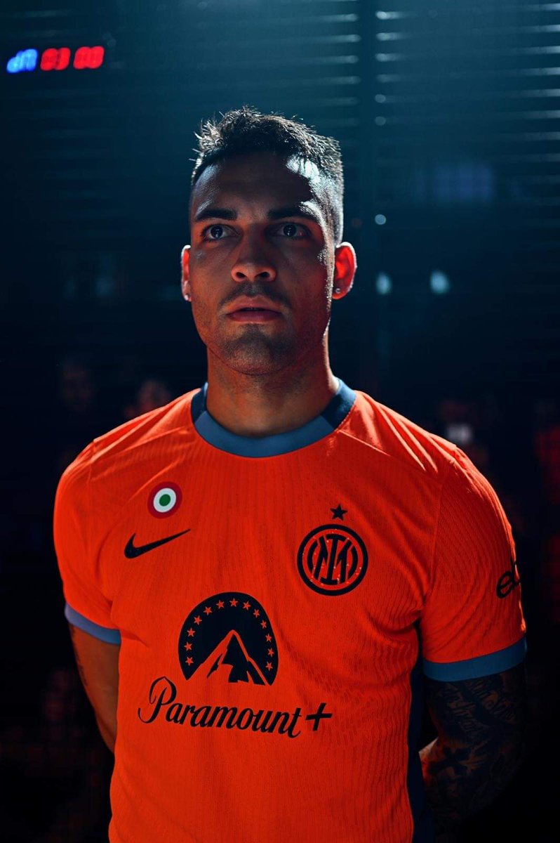 CavalinhoMilao's tweet photo. OFICIAL: A Inter lançou sua camisa 3 para a temporada 23/24.

#ForzaInter #InterThirdKit https://t.co/tAulFOU37F