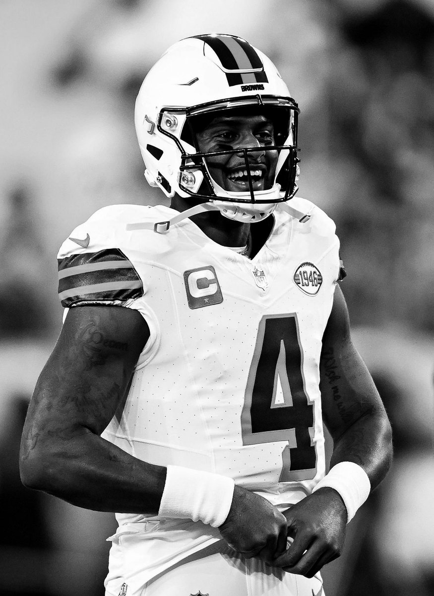SportsInBW's tweet photo. Deshaun Watson and Myles Garrett

Cleveland Browns vs Pittsburgh Steelers

#Browns || #DawgPound https://t.co/oIIWABtsGn